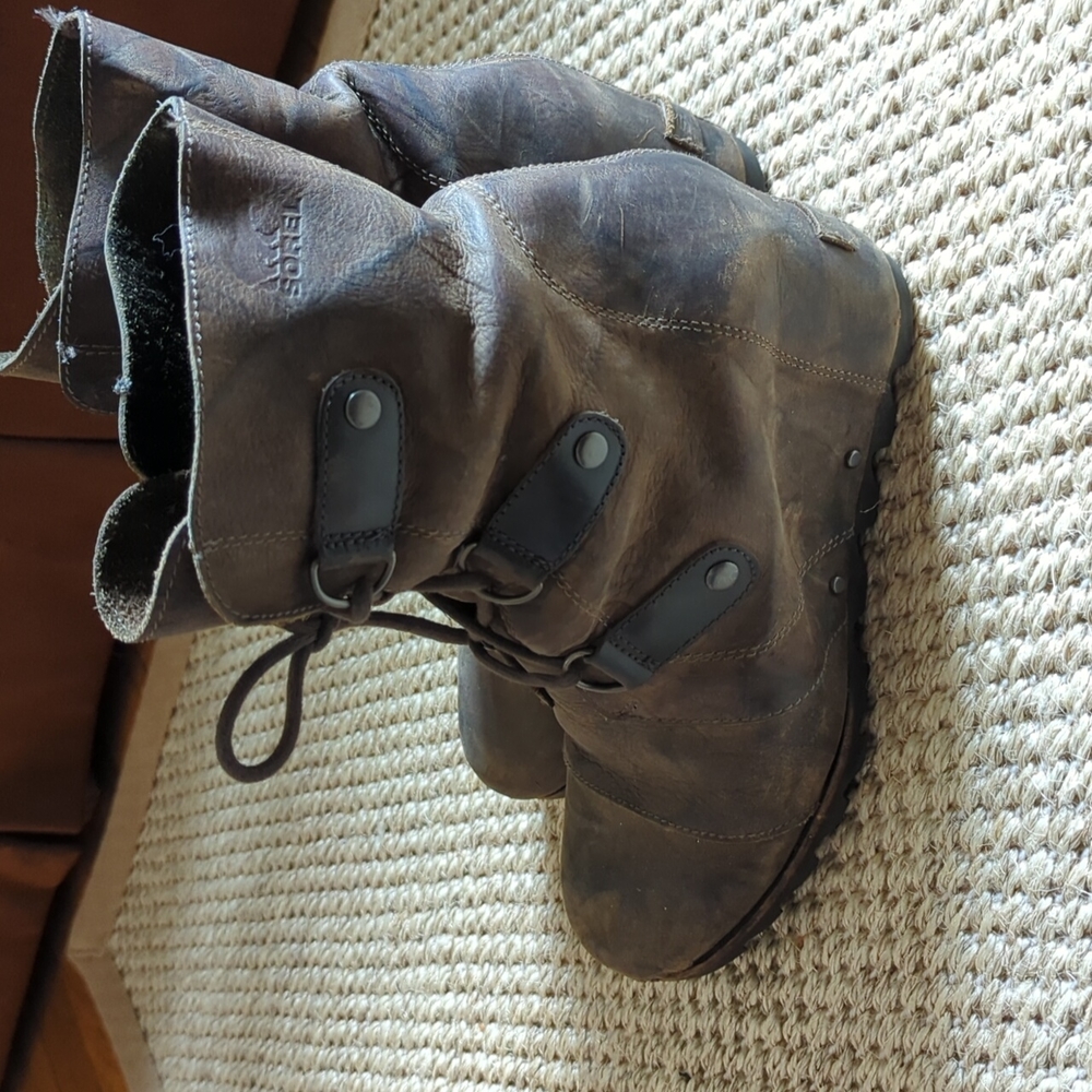 Sorel Leather Boots